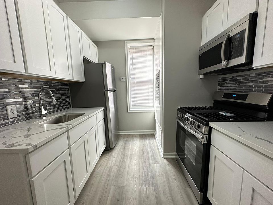 1st image of 119 Roosevelt Ave #6E