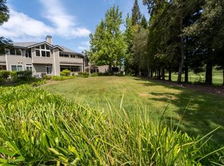 2066 Stonefield Ln, Santa Rosa, CA 95403