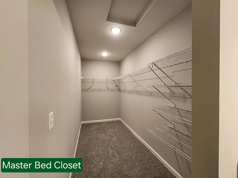 10229 Goodview Cir — Photo 23