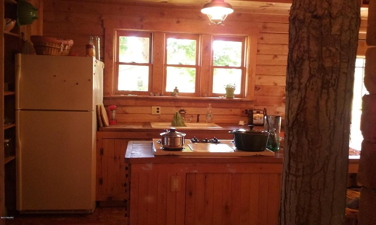 2005 Merkey Rd W, Manistee, MI 49660 Zillow