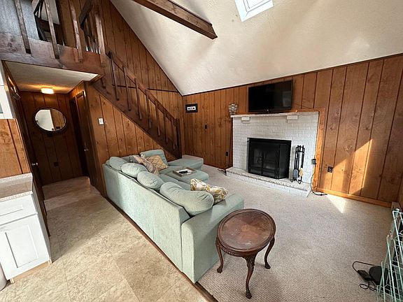 3rd image of 142 Motega Dr