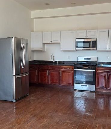 3rd image of 113-10 Farmers Blvd #2R