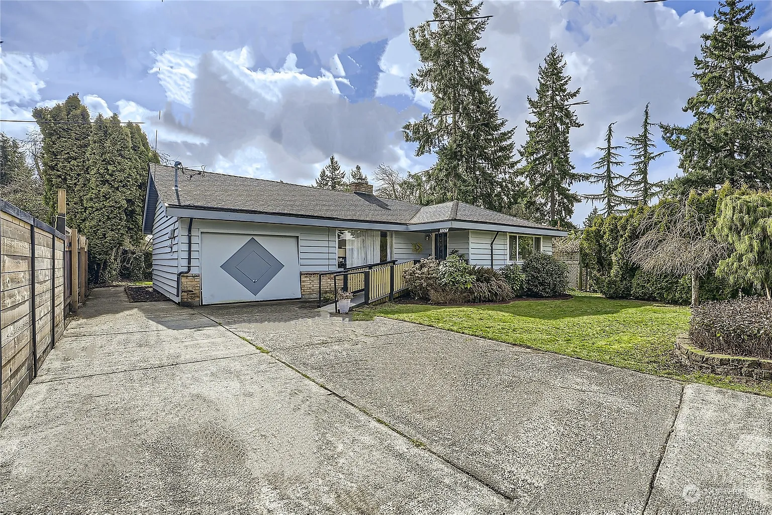 7724 195th Street SW photo 1