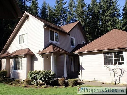 3rd image of 3537 23rd Ln NE