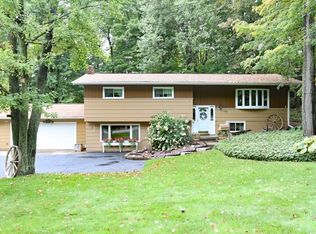 1601 Daffodil Ln, Wausau, WI 54401