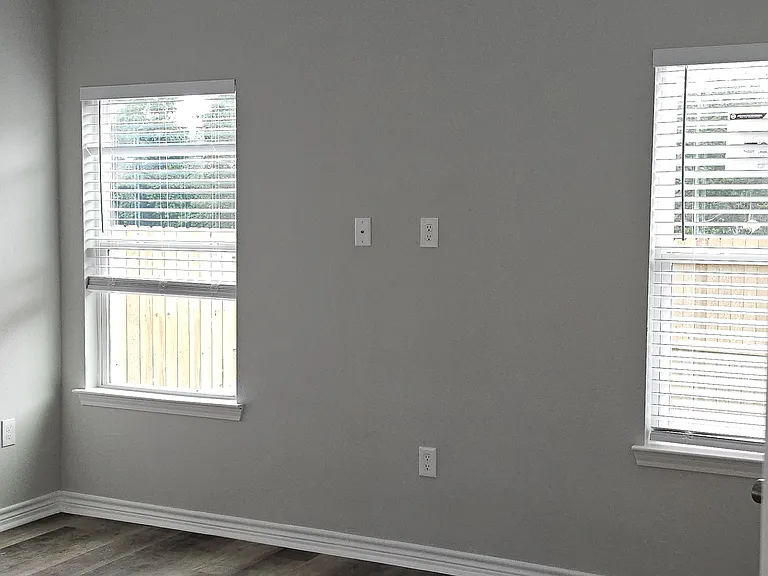 752 Juneau Ct — Photo 10
