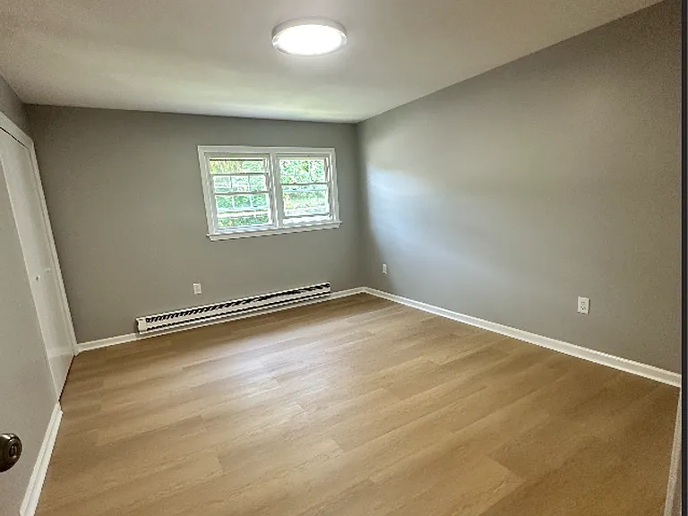 8 Vernon St — Photo 8