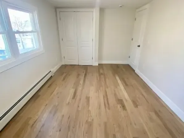 323 Rutherford Ave, Franklin, NJ