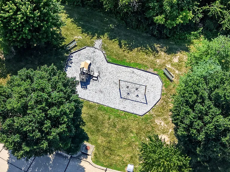 330 Wabash Woods Way — Photo 31