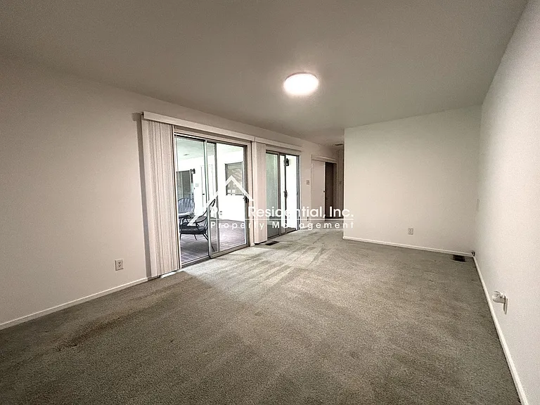 3107 Clairidge Way — Photo 27