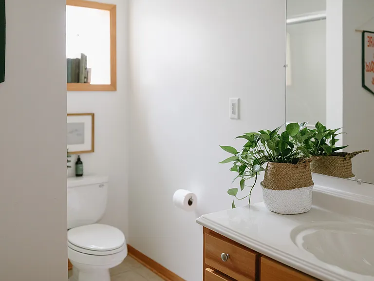 Riverside Ln — Photo 11