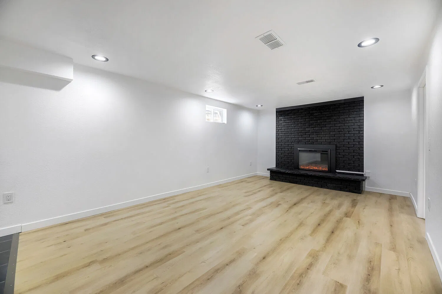2 bed, 997 sqft, $1,895 — Photo 4
