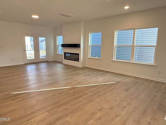 5th image of 2836 Quarry Rd #175