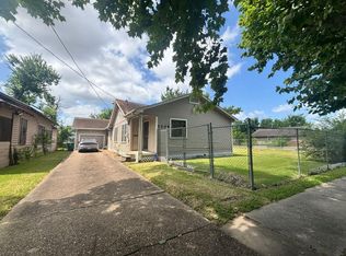 2206 Lee St, Houston, TX 77026