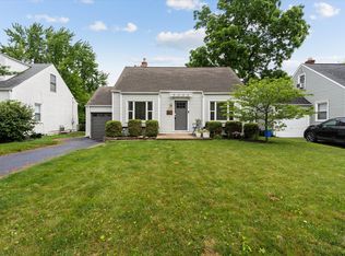 882 Chambers Rd, Columbus, OH 43212