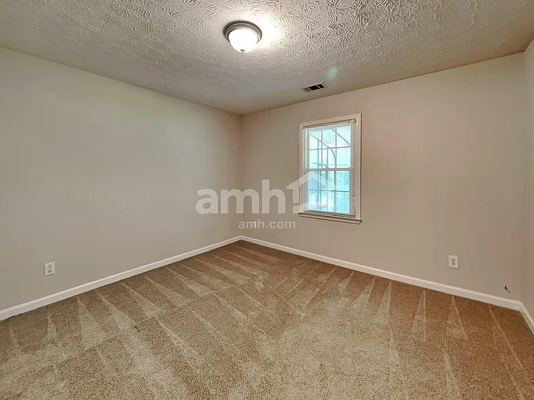 1947 Walden Park Dr — Photo 15