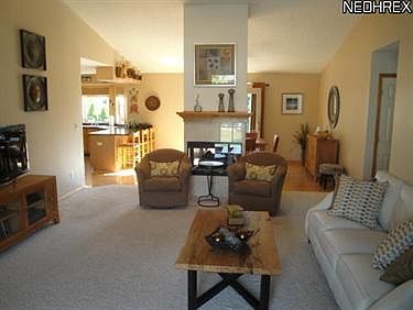 3rd image of 4745 Emerald Woods Dr