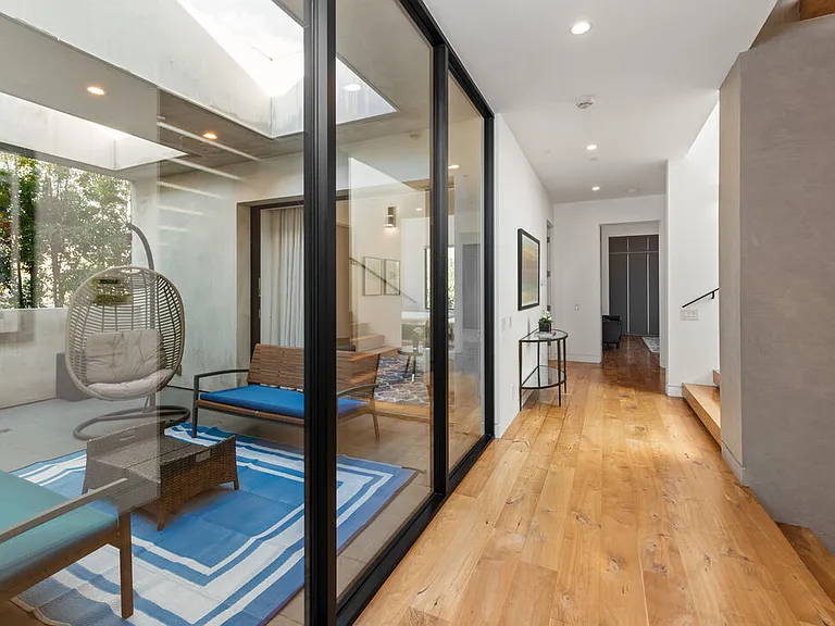 623 N Edinburgh Ave — Photo 25