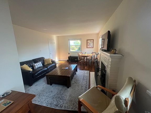 5th image of 1010 21st St S #1