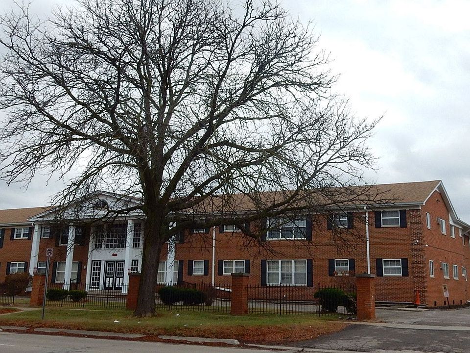 2nd image of 25301 Five Mile Rd APT 122