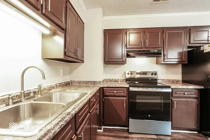 3476 Postell Dr — Photo 6