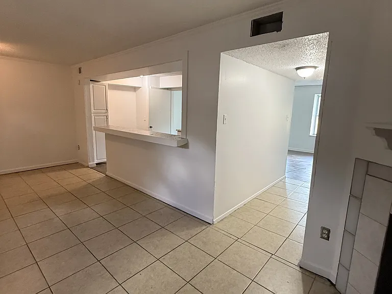 4860 Chesterwood Ct #1 — Photo 27