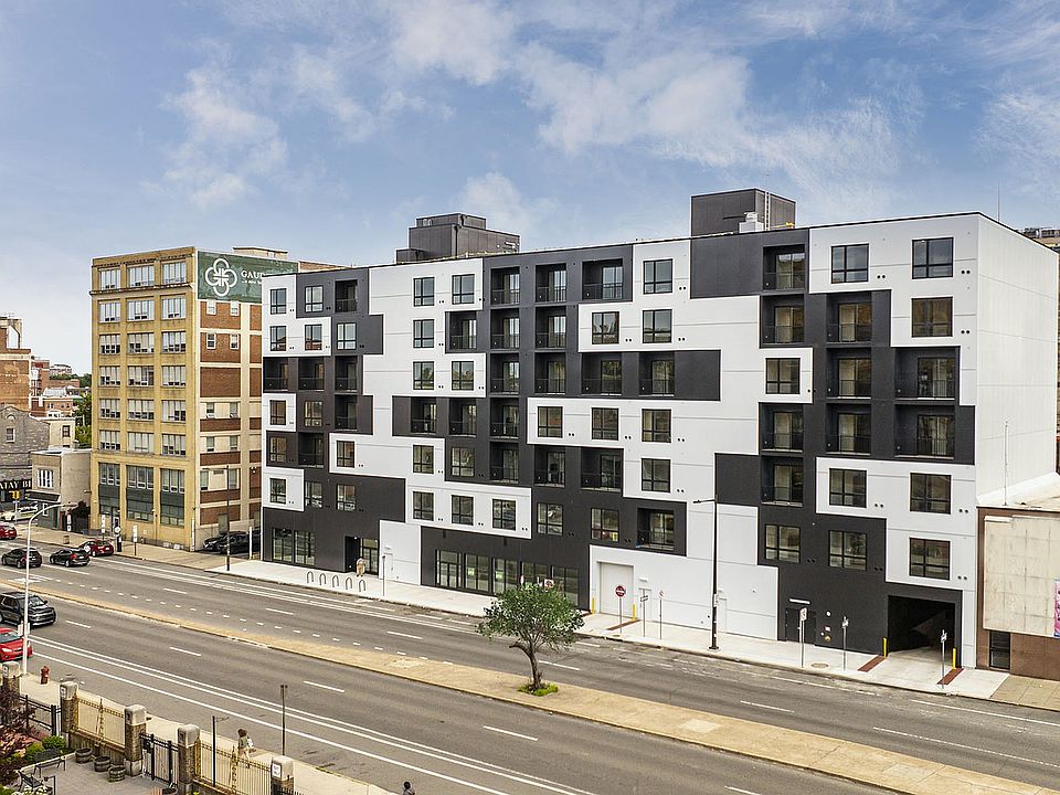 Exterior On Spring Garden Street