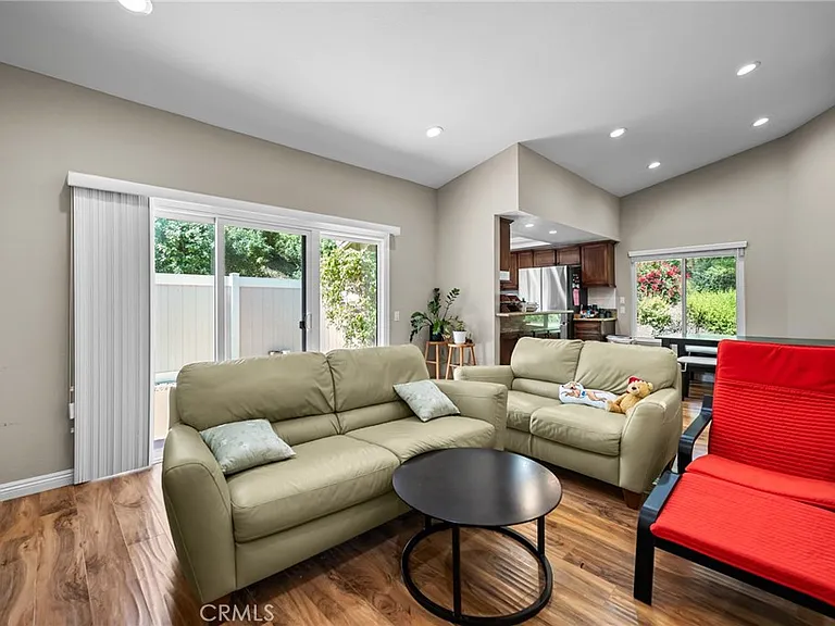 1315 Albariza Pl #5 — Photo 4