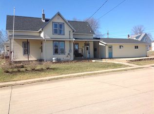 2935 Burden Ave, Dubuque, IA 52001