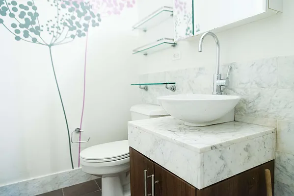 Rented by Winzone Realty Inc | media 24