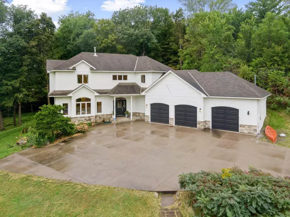 7065 Woodland Trl, Rockford, MN 55373