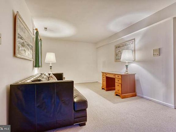 2nd image of 68 Tudor Ct