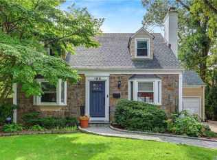 160 Margaret Blvd, Merrick, NY 11566
