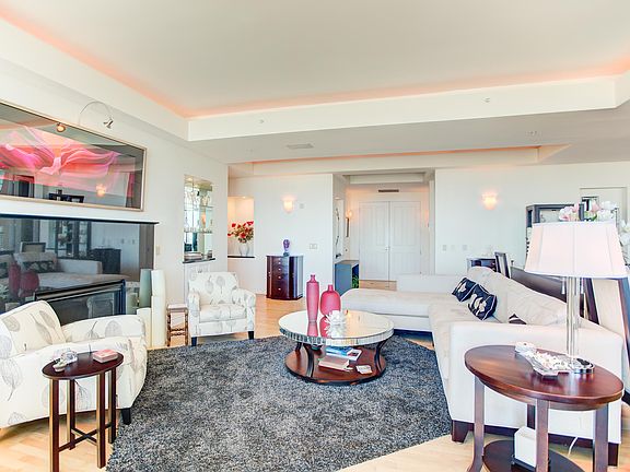 3rd image of 8100 E Union Ave Unit 2204
