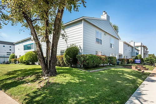 1901 N Fitzhugh Ave #19 Photo 1