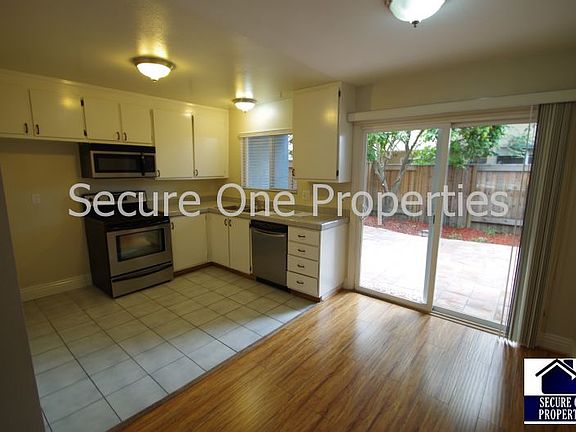 5th image of 30527 Canwood St