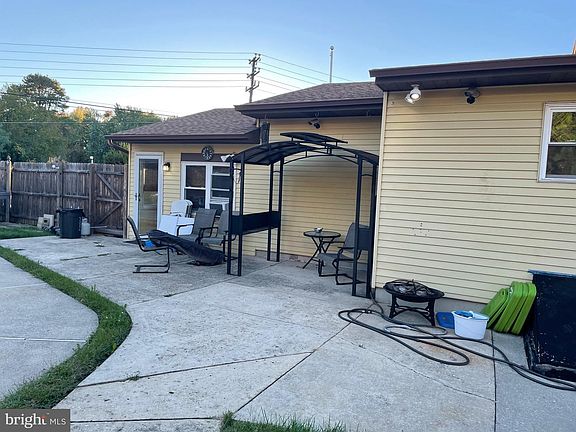 5th image of 3002 Cooper Ave