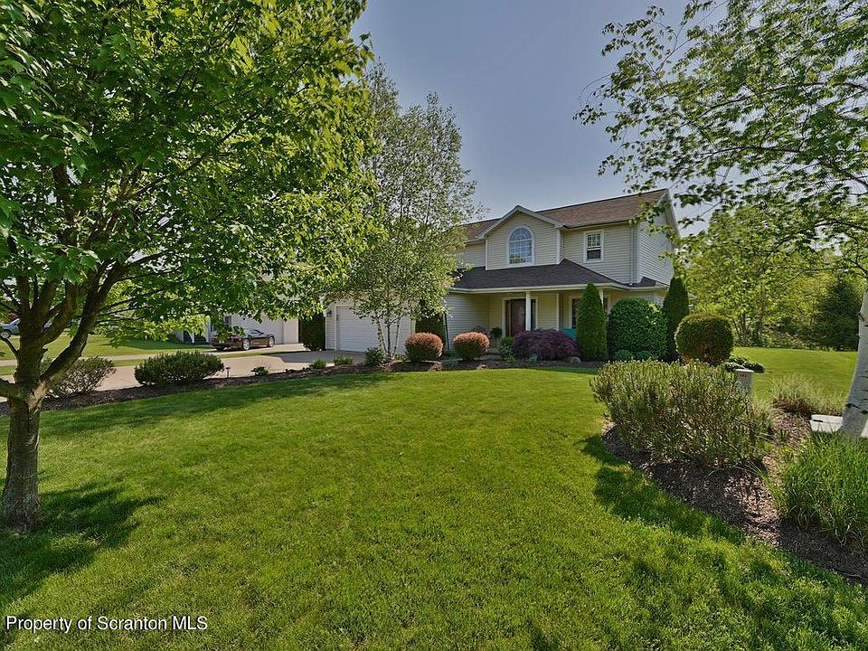 1st image of 935 Katherine Dr