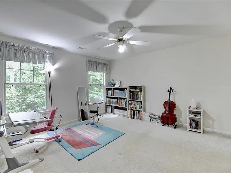 2172 Woodbriar Dr — Photo 35