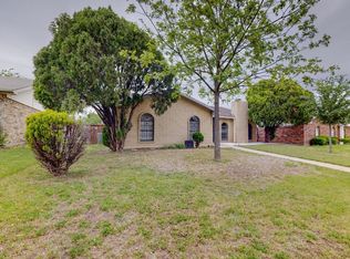 9323 County View Rd, Dallas, TX 75249