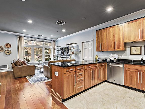 4th image of 1200 Grand St APT 228