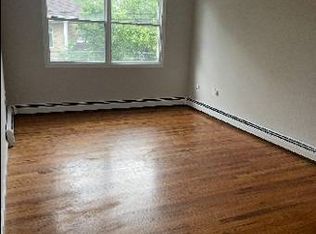 18 Sylvan Ct, Staten Island, NY 10307
