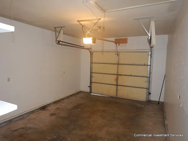 202 S Baytree Ave — Photo 5