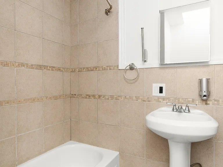 380 Monroe St #3 — Photo 9