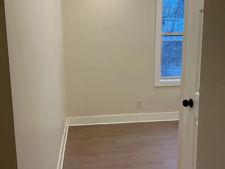 51 Tyler St — Photo 11