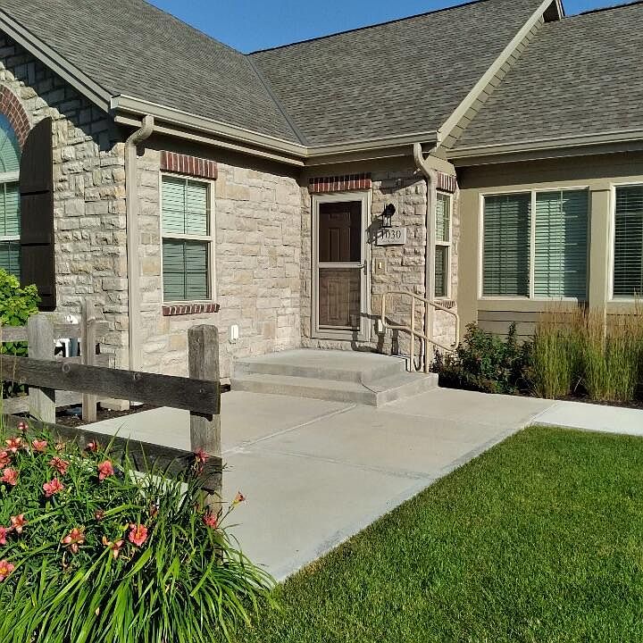 1st image of 1030 Ann Marie WAY