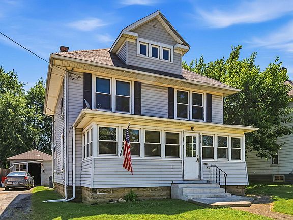 3rd image of 638 Windsor St