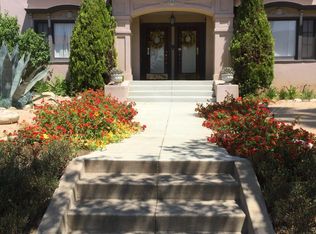 1010 N Los Robles Ave, Pasadena, CA 91104