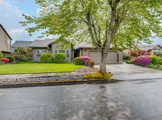 304 Julie Ann Dr, Oregon City, OR 97045