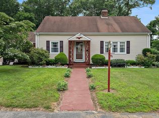 100 Glen St, Whitman, MA 02382